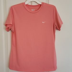 Nike top